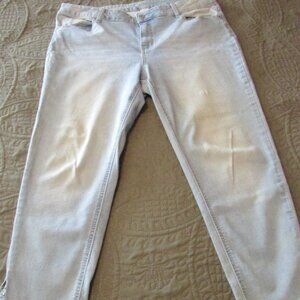 Westport W2 Woman Signature Fit Light Wash Ankle Jeans 18W